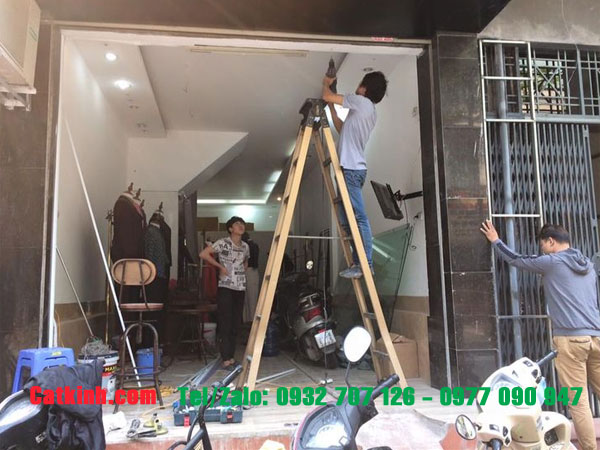Thợ Sửa Cửa Kính TPHCM: Dịch Vụ Uy Tín, Chuyên Nghiệp Hàng Đầu 5 thợ sửa cửa kính Tphcm