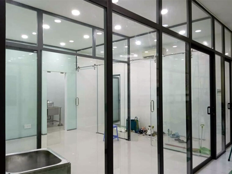 3 Lý Do Khiến Bạn Phải Chọn Cửa Kính Khung Nhôm Hùng Thịnh Để Tiết Kiệm 5 Triệu Đồng!