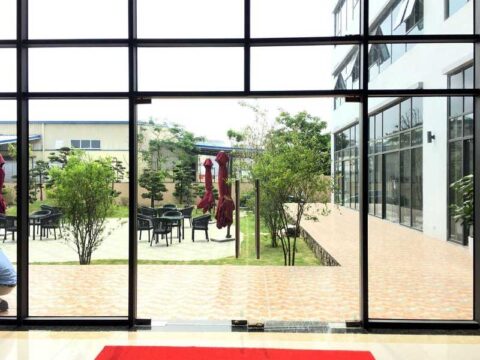 Chuyên Nhận Lắp Rắp Cửa Kính Cường Lực Giá Rẻ