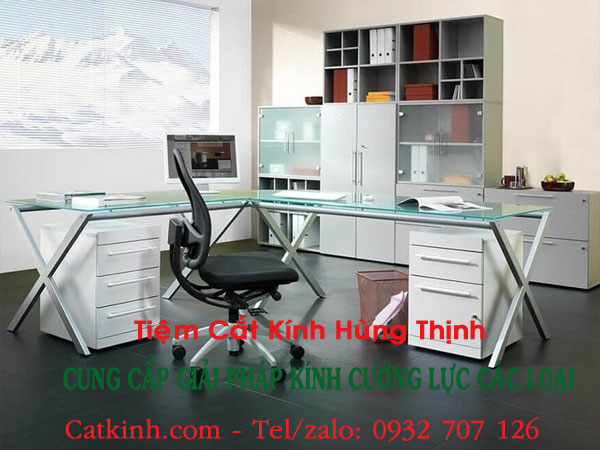 Bảng giá mặt kính bàn làm việc mới nhất: So sánh chi tiết và lựa chọn phù hợp 5 giá mặt kính bàn làm việc