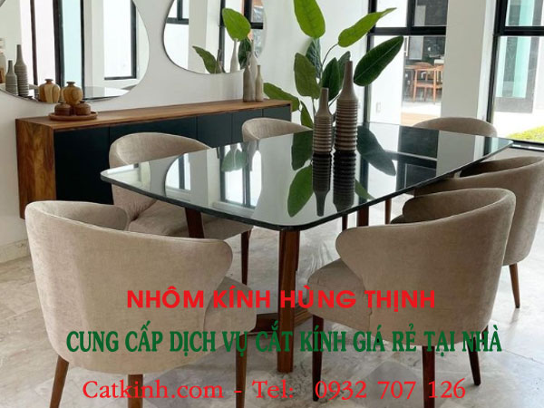 Giới thiệu Tiệm cắt kính mặt bàn Quận 6 Tphcm tại nhà uy tín, giá rẻ hàng đầu ở đây 2 cat kinh mat ban quan 6