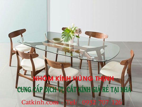Bảng giá cắt kính mặt bàn mới nhất: Cập nhập chi tiết và đầy đủ 4 giá cắt kính mặt bàn
