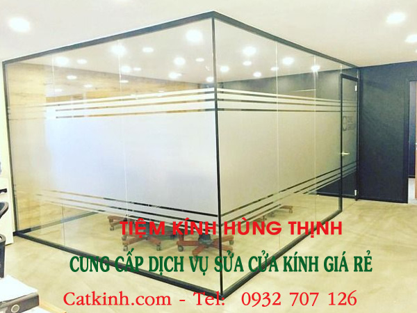 Giới thiệu Top 5 địa chỉ sửa cửa kính văn phòng giá rẻ, uy tín nhất hiện nay 3 sua cua kinh van phong