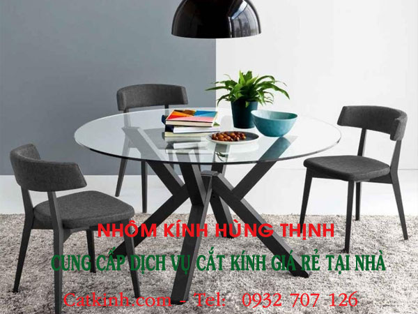7 Lý do Mặt bàn tròn kính cường lực nâng tầm sang trọng phòng khách 4 quy trình cắt mặt bàn tròn kính cường lực