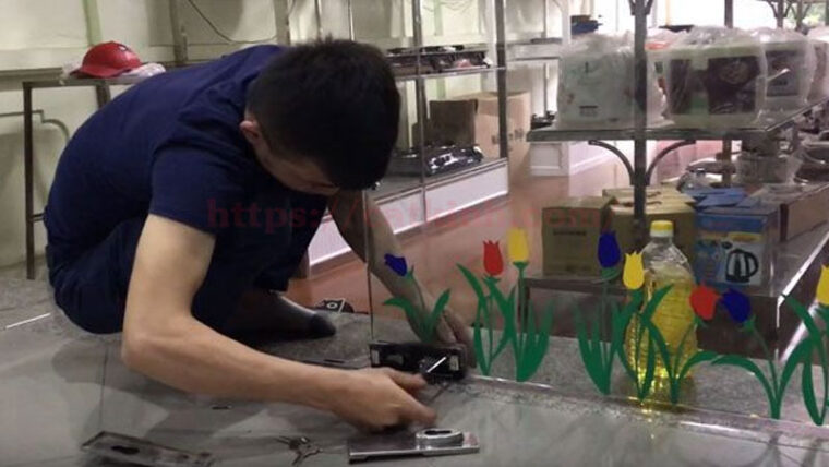 NGAY LẬP TỨC: Đặt Lịch Sửa Cửa Kính Quận Bình Thạnh Tận Nơi Và Nhận 1 Phiếu Giảm Giá 20% suacuakinhquanbinhthanh