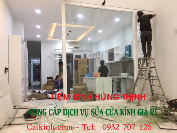 Giảm Sốc 30%: Trọn Gói Sửa Cửa Kính Phường Sài Gòn Tận Nhà Chuyên Nghiệp – Cơ Hội Duy Nhất Hôm Nay! 1 sua-cua-kinh-phuong-sai-gon
