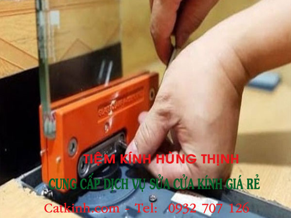 10 Lợi ích bất ngờ khi chọn sửa cửa kính Phường Bến Thành, Tphcm tận nhà tại đơn vị Hùng Thịnh 4 sua-cua-kinh-phuong-ben-thanh