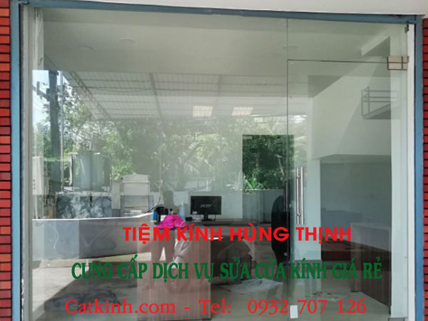10 Lợi ích bất ngờ khi chọn sửa cửa kính Phường Bến Thành, Tphcm tận nhà tại đơn vị Hùng Thịnh 3 sua-cua-kinh-phuong-ben-thanh