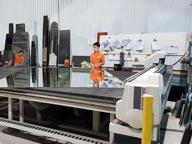 Gây Sốc: Giá Cắt Kính Gương Soi Phường Tân Định Giảm 40% – Chỉ Từ 150K Lấy Ngay Trong 30 Phút! 5 Thợ cắt kính gương soi tại Tân Định