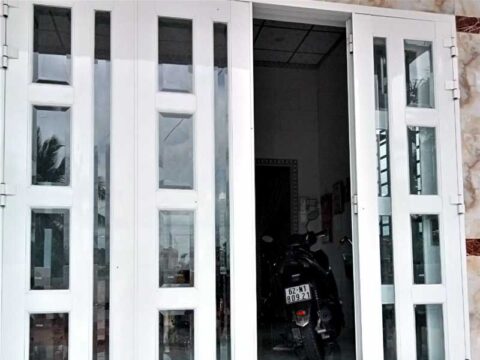 Dự báo: Giá cửa nhôm kính 2026 sẽ tăng hay giảm trong 6 tháng tới?