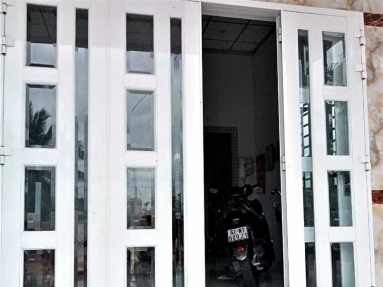 Dự báo: Giá cửa nhôm kính 2026 sẽ tăng hay giảm trong 6 tháng tới?